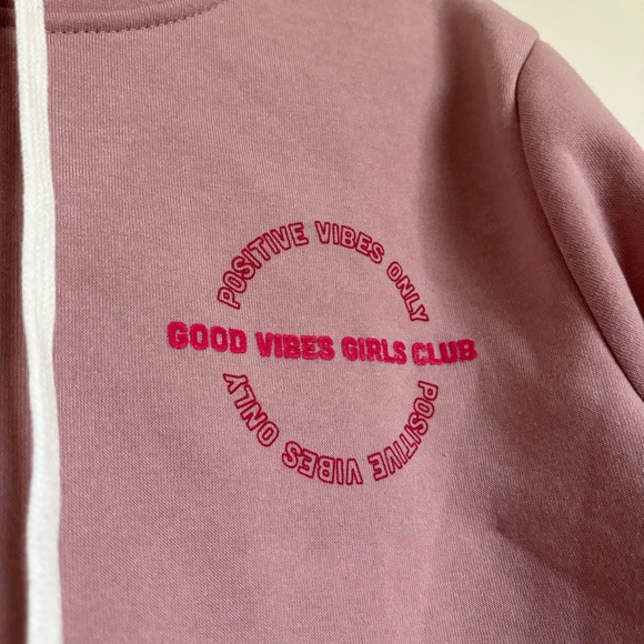 Brooklyn Cloth Pink Good Vibes Girls Club Crop Hoodie Sweatshirt Size Large - Picture 4 of 11